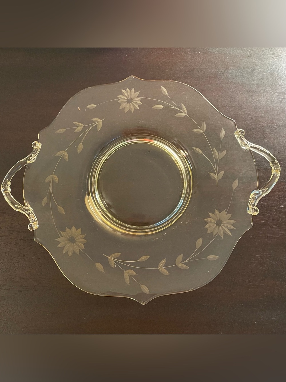 Yellow Elegant glass handled serving plate